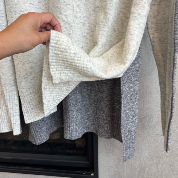 Athleta Transit Colorblock Turtleneck, Size S - Picture 8 of 12